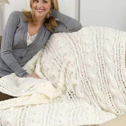 Dreamy Décor Throw in Red Heart Light & Lofty - LW2498 - knitting pattern