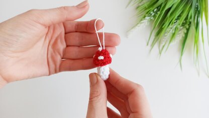 Mushrooms crochet pattern, Christmas tree ornaments, amigurumi food pattern