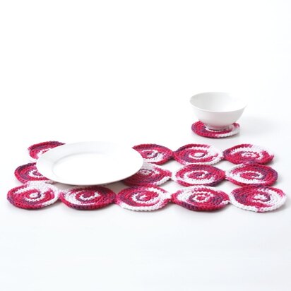 Target Dot Placemat & Coaster in Bernat Handicrafter Cotton Prints