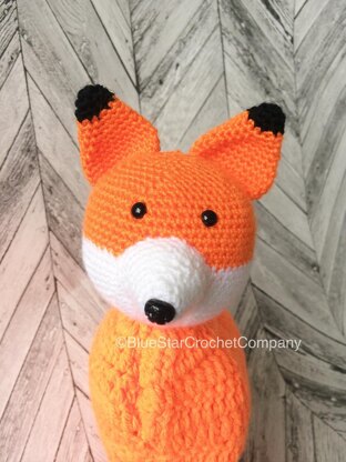 Roxy the fox travel pillow