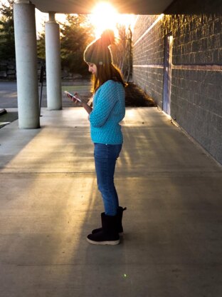 Viola Raglan Sweater