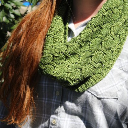 Grumman Cowl - knitting pattern