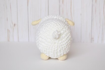 Cuddle-Sized Lyla the Lamb