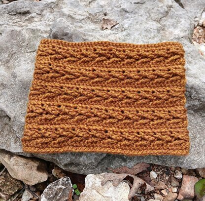 River Arrow Cowl