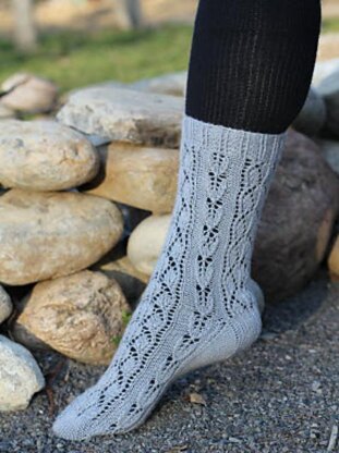 Leafy lace socks