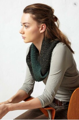 Rib Twist Cowl