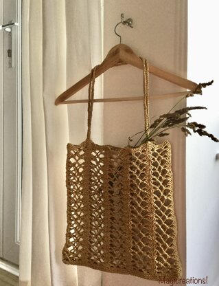 Summer raffia tote