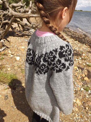Girly silhouettes