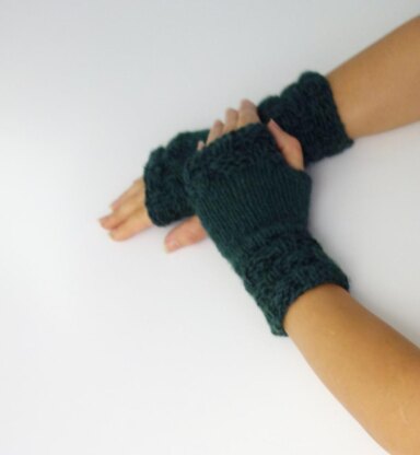 Woven Look Fingerless Gloves