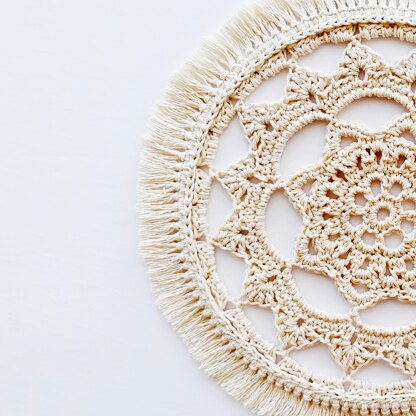 Dahlia Delight Doily (2014021-3)