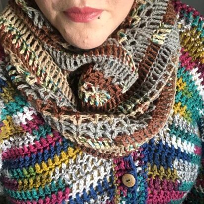 Crochet Cowl Pattern, Easy Autumn Acorn Crochet Cowl Pattern, Beginner Friendly Crochet Pattern