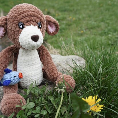 Crochet Pattern Otter Otti and his Fish!