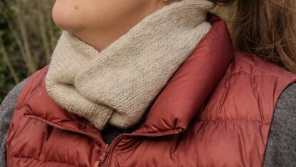 Twisted Cowl