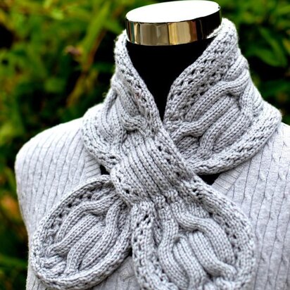 Gray Circle Cables Scarf ( Keyhole / Ascot / Pull-Through / Vintage / Stay On Scarf Knitting Pattern ) - knitting pattern