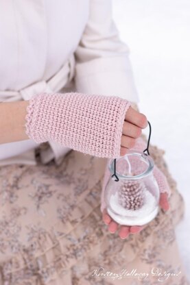 Simply Classic Fingerless Mitts