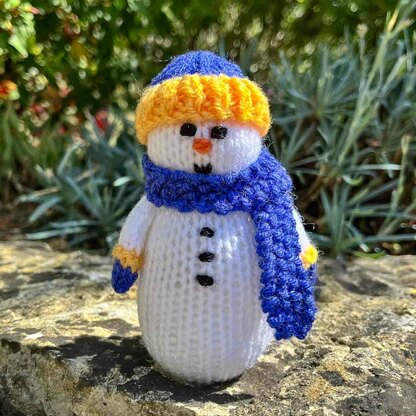 Percy the Snowman Doll Knitting Pattern - Toy Knitting Pattern.