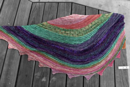 Optical Illusions Shawl