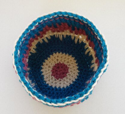 Spiked Stitch Small Basket