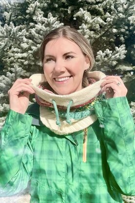 Snowflake Sparkle Snood