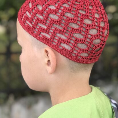 Short crochet cotton cap for adults