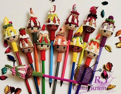 Amigurumi cupcake pencil toppers