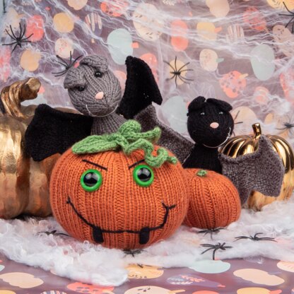 Bats and Pumpkins in Deramores Studio Anti-Pilling DK - Downloadable PDF