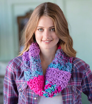 Uniquely You Party Cowl in Red Heart Mixology Solids, Prints and Swirl - LW4911-7 - Downloadable PDF
