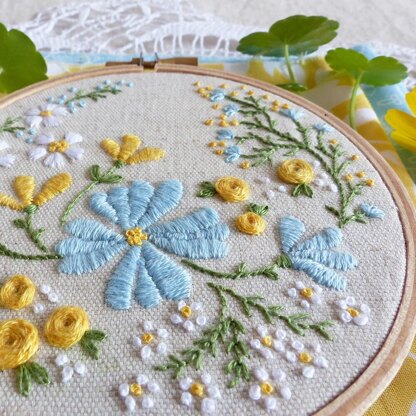 Tamar Blossoming Garden Printed Embroidery Kit - 4in