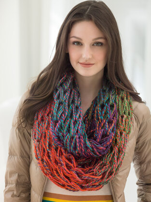 Arm Knit Cowl in Lion Brand Unique - L40326B