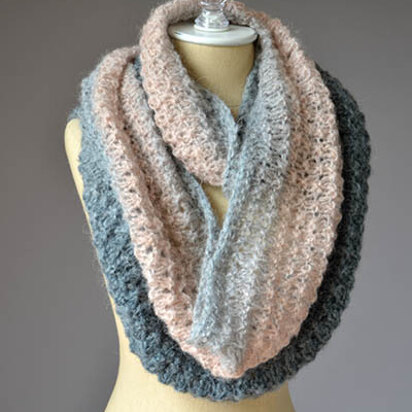 Mother of Pearl Cowl in Universal Yarn Revolutions - Downloadable PDF