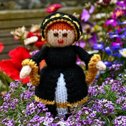 Katherine of Aragon Doll Knitting Pattern - Toy Knitting Pattern
