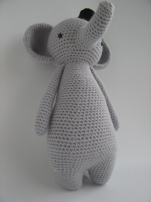 Elephant with Hat Crochet Amigurumi Pattern