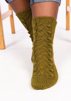 Bobbled Cable Socks