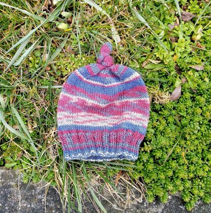 Knotted Preemie Hat