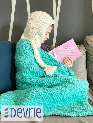 Hooded Elsa Blanket