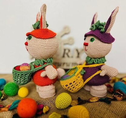 Amigurumi Easter carrot bunny