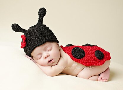 Newborn Ladybug Hat and Bottom Cover
