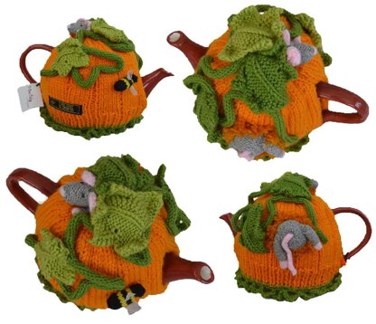 Pumpkin Field Mouse Tea Cosy