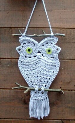 Owl Hanger in Macrame Style