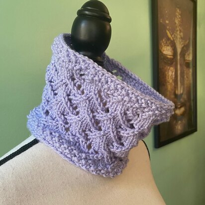 Peppervine Cowl