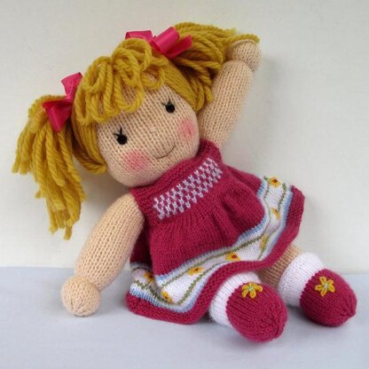 Jasmine and Violet - Knitted Dolls