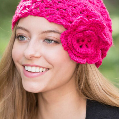 Flower Cloche in Red Heart Super Saver Economy Solids - LW4887 - Downloadable PDF