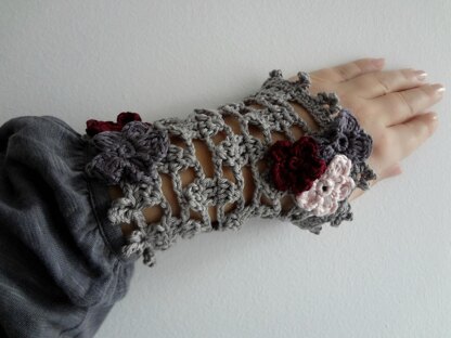 Lace Wrist Warmers