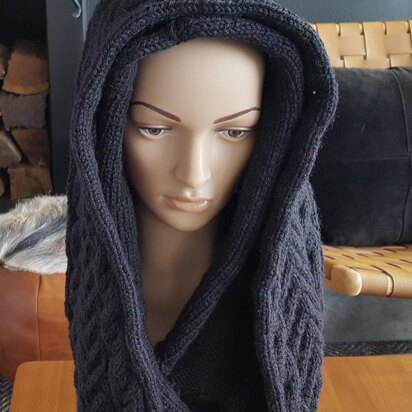 Rachael - 12ply hooded cowl