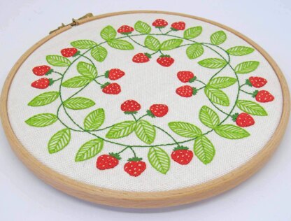 Stitchdoodles Strawberry Swirl, Hand Embroidery Pattern