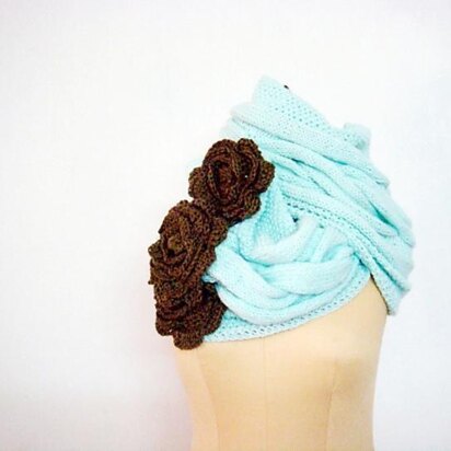 Mint Cabled Cowl with Flowers