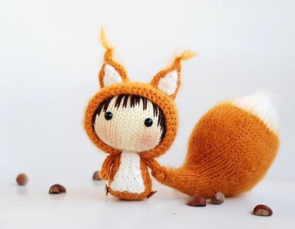 Squirrel Doll with removable tail. Toy from the Tanoshi series.