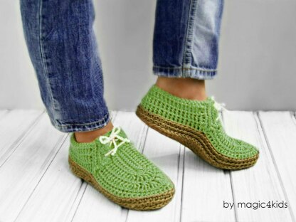 Green mocassins