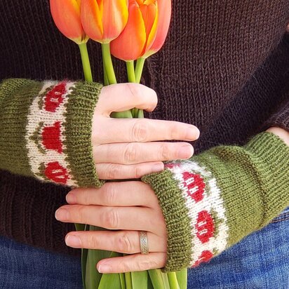 March Flowers Mitts