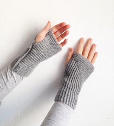 Angle wrist warmers